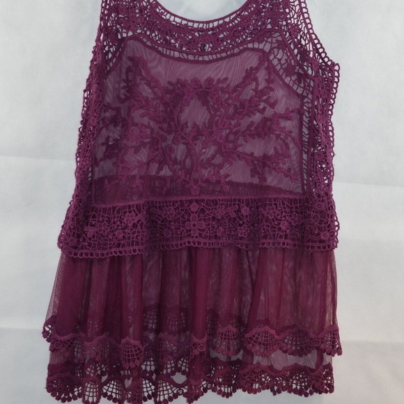 Wine/Burgandy embroidered Lace Top SZ L - Picture 9 of 10